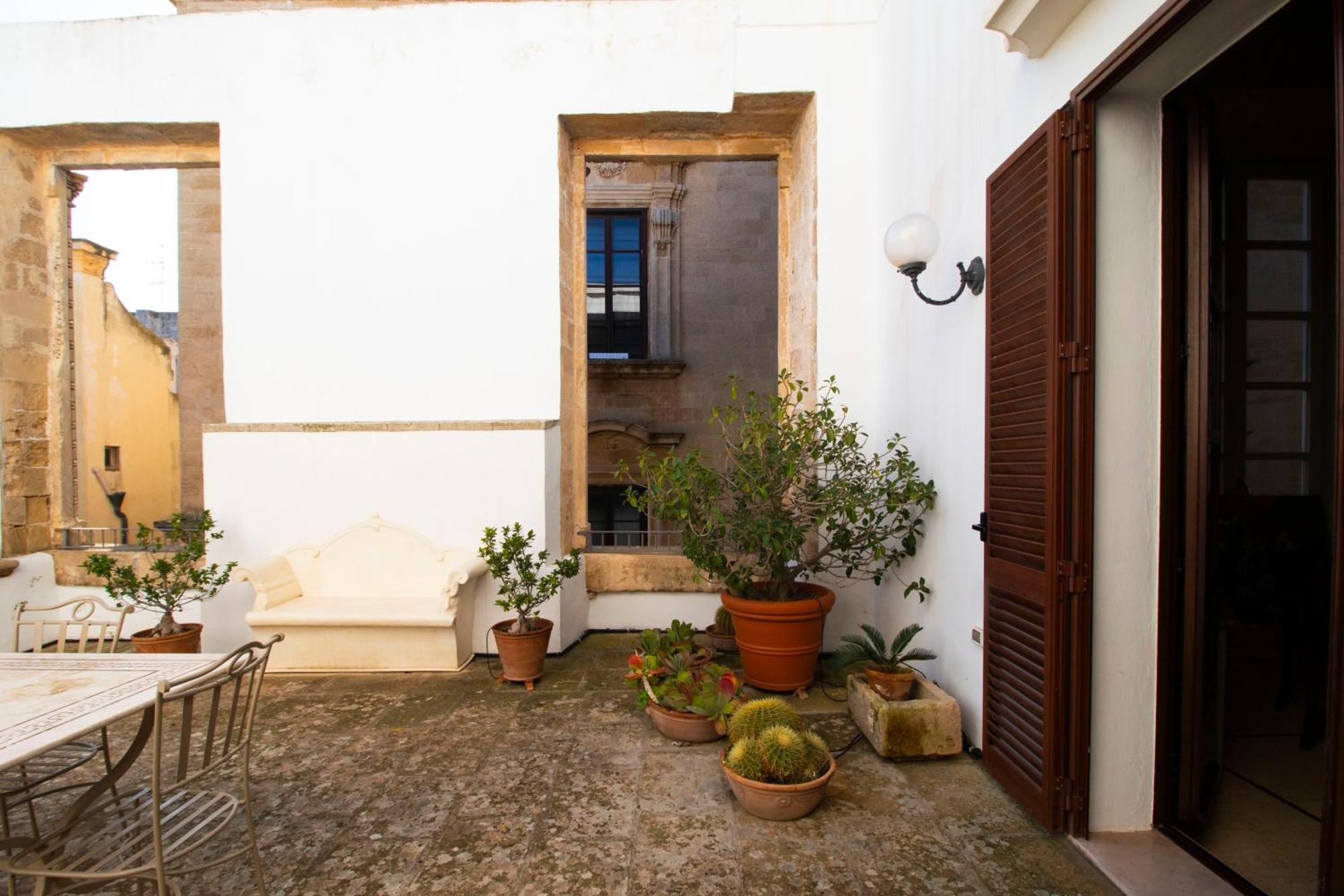 Bed and Breakfast Palazzo Insula à Gallipoli Extérieur photo