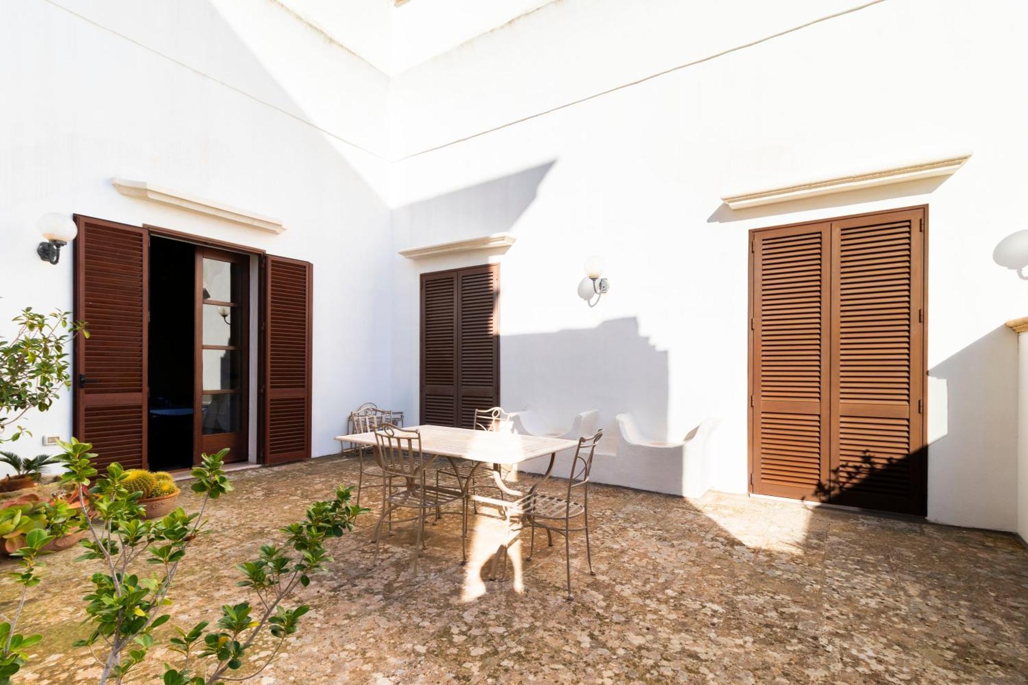 Bed and Breakfast Palazzo Insula à Gallipoli Extérieur photo